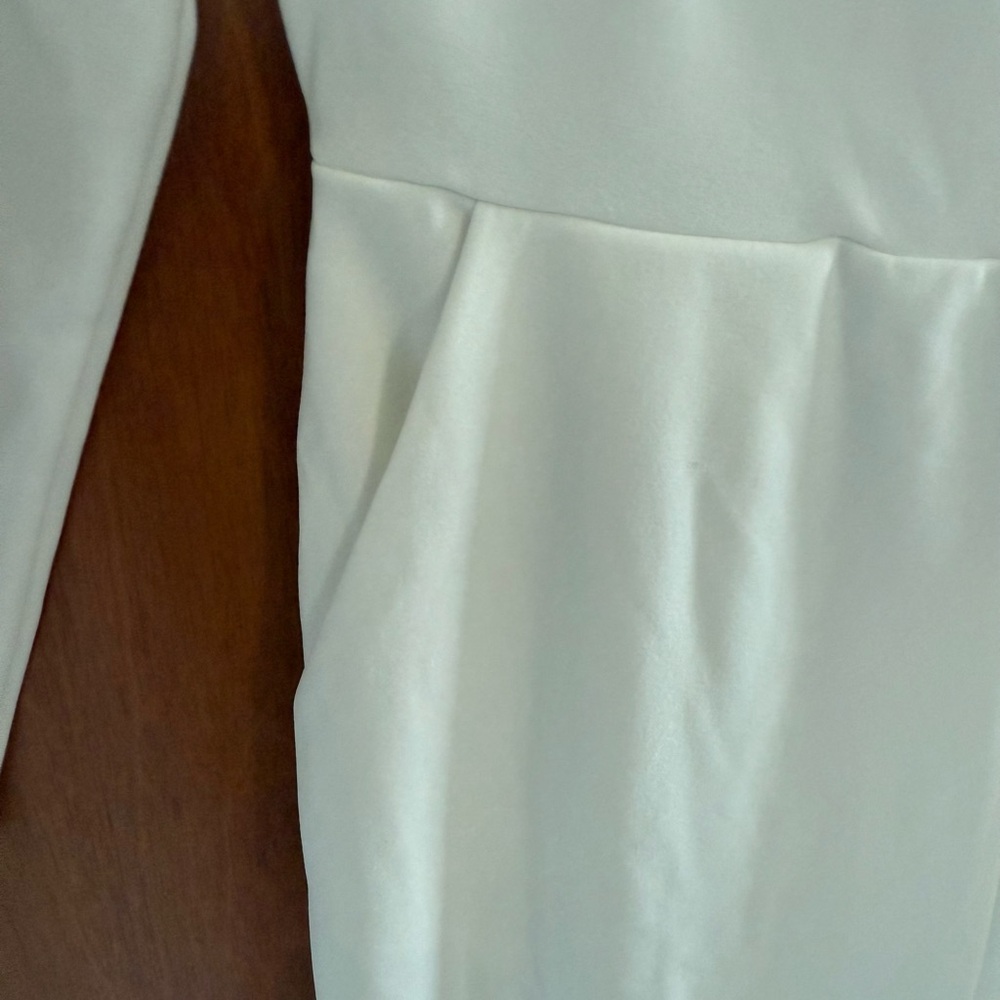 Pantsuit, white, square neckline with a high choker style collar. L, SHEIN, EUC - Picture 6 of 8